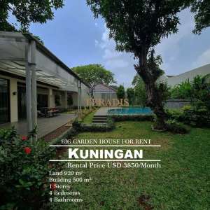 DISEWAKAN RUMAH LUAS DI BILANGAN KUNINGAN lokasi di Jakarta Selatan, tersedia melalui melalui situs Olx