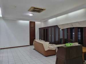 Disewakan Rumah Menteng jakarta Pusat lokasi di Jakarta Pusat, tersedia melalui melalui situs Olx