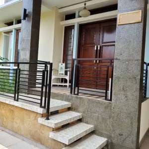 Disewakan Rumah Mewah Bukit Cimanggu City Kota Bogor lokasi di Bogor Kota, tersedia melalui melalui situs Olx