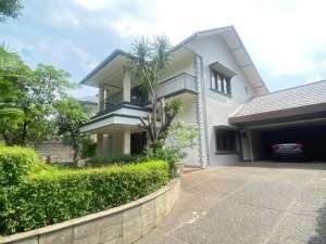 Disewakan Rumah Mewah dan Elegan, Berdiri Sendiri di Kawasan Elit Darmawangsa, Kebayoran Baru, Jakarta Selatan lokasi di Jakarta Selatan, tersedia melalui melalui situs Olx