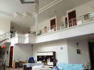 DISEWAKAN RUMAH MEWAH KOMERSIAL AREA KUPANG INDAH lokasi di Surabaya Kota, tersedia melalui melalui situs Olx