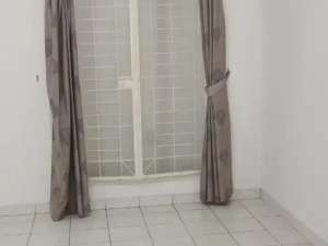 disewakan rumah minimalis taman palem lestari lokasi di Jakarta Barat, tersedia melalui melalui situs Olx