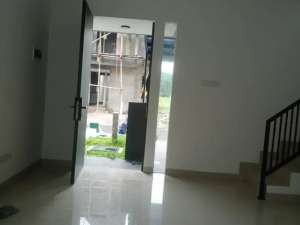 Disewakan rumah murah 2lantai di Cluster Mahakam Jakarta Garden City Jakarta Timur siaphuni minimalis modern lokasi di Jakarta Timur, tersedia melalui melalui situs Olx