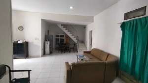 Disewakan rumah NGINDEN DKT MANYAR, SMOLOWARU,MANYAR,UNTAG,BARATA lokasi di Surabaya Kota, tersedia melalui melalui situs Olx