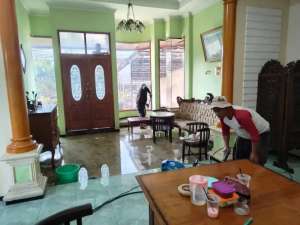 Disewakan rumah pinggir jalan lokasi di Batu Kota, tersedia melalui melalui situs Olx