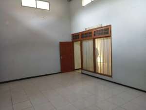 Disewakan Rumah Pinggir Jalan Raya Antasari Cipete Cocok Untuk Kantor Atau Usaha lokasi di Jakarta Selatan, tersedia melalui melalui situs Olx