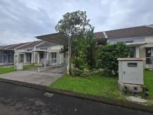 Disewakan Rumah Semi Furnish Cluster Bayu Suvarna Sutera Tangerang lokasi di Tangerang Kab., tersedia melalui melalui situs Olx