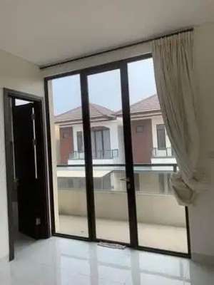 Disewakan Rumah Semi Furnish Cluster Enchanta Lavon lokasi di Tangerang Kab., tersedia melalui melalui situs Olx