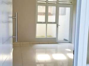 Disewakan Rumah Siap Huni di Cluster Valeria Metland Cakung Jakarta Timur lokasi di Jakarta Timur, tersedia melalui melalui situs Olx