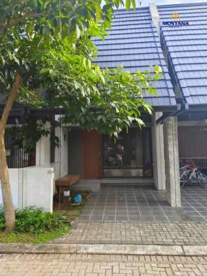 Disewakan Rumah Siap Huni di Cluster Fleekhauz BSD lokasi di Tangerang Kota, tersedia melalui melalui situs Olx