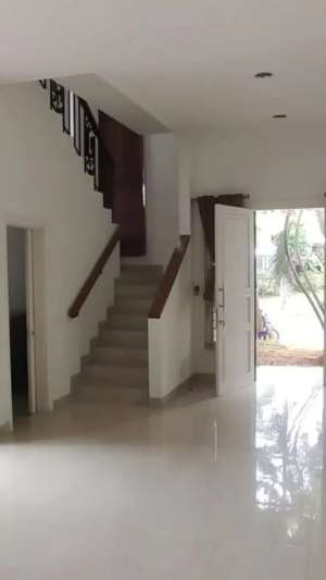 Disewakan Rumah Siap Huni Rapi di Gading Serpong lokasi di Tangerang Selatan Kota, tersedia melalui melalui situs Olx