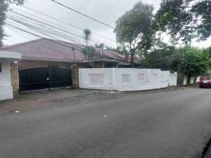Disewakan Rumah Siap Huni Strategis Expatriate Kemang Jeruk Purut Area lokasi di Jakarta Selatan, tersedia melalui melalui situs Olx