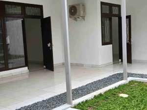 Disewakan Rumah Strategis Siap Huni di Duren Sawit Jakarta Timur lokasi di Jakarta Timur, tersedia melalui melalui situs Olx