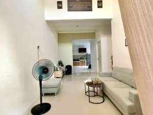 DISEWAKAN RUMAH SURYA BREEZE BUDURAN FURNISH lokasi di Sidoarjo  Kab., tersedia melalui melalui situs Olx