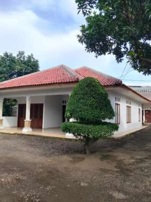 Disewakan RumahKantor Di Cilandak Jakarta Selatan lokasi di Jakarta Selatan, tersedia melalui melalui situs Olx