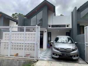 disewakan tahunan rumah dalam cluster di cipadung lokasi di Bandung Kota, tersedia melalui melalui situs Olx