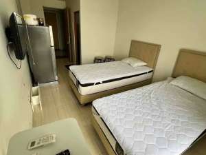 disewakan tahunan unit apartemen furnish tinggal bawa koper lokasi di Surabaya Kota, tersedia melalui melalui situs Olx