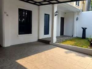 Djual Rumah Baru Modern Classis Full Furnished Siap Huni di Giri Loka 2 BSD lokasi di Tangerang Selatan Kota, tersedia melalui melalui situs Olx