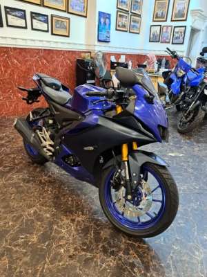 Jual bekas DP 1 JT R15 V4 2024 MOTOR GRES KAYA BARU KM RENDAH PAJAK HIDUP,lokasi di  ,Jakarta Utara