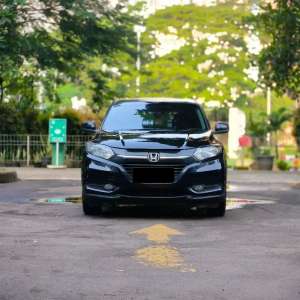 Jual bekas DP 10 JTHONDA HRV E 1.5 AT, MOBIL TERAWATSIAP PAKAI.,lokasi di Jakarta Selatan