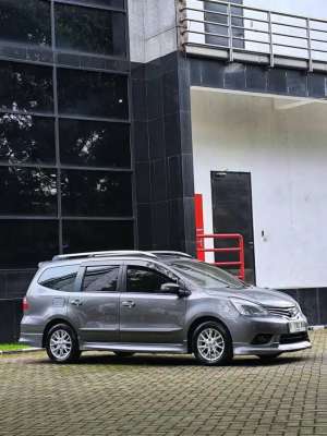 Jual bekas DP 14JTNISSAN GRAND LIVINA HWS 1.5 AT 2014 NIK 2013 FACELIFT,lokasi di Bandung Kota