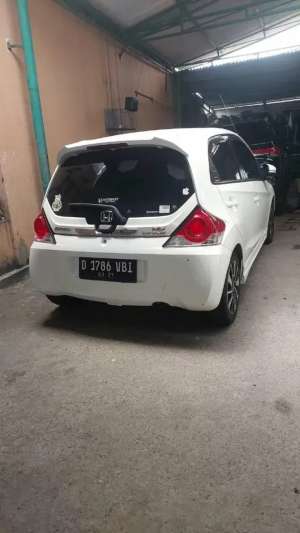 Jual bekas DP 15 JT Honda Brio RS 1.2 Manual 2017 Km 60 ribuan,lokasi di Bandung Kota