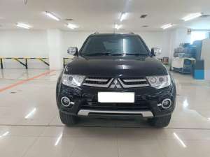 Jual bekas Dp 15 jt Mitsubishi Pajero Dakkar matic 2015 kondisi mesin body ok,lokasi di Jakarta Timur