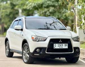 Jual bekas DP 18 jt Mitsubishi Outlander PX Limited Matic 2014 Antik Spt Baru,lokasi di Semarang Kota