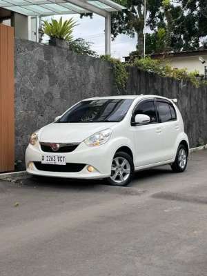 Jual bekas DP 19JTDAIHATSU SIRION RS 1.3L AT 2013,lokasi di Bandung Kota
