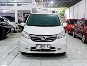 Jual bekas DP 20 jt Honda NewFreed 1.5 E PSD MATIC 2013 Bensin,lokasi di Sidoarjo  Kab.