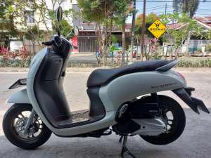 Jual bekas DP 200 Rb Plat B TangKot Scoopy Prestige Keyless Putih 2024,lokasi di  ,Tangerang Kota