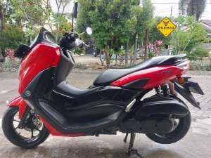 Jual bekas DP 300 Plat B TangKot NMax Keyless Connected Merah 2023,lokasi di Tangerang Kota