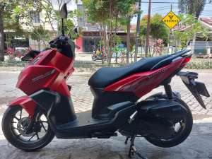 Jual bekas DP 300 Plat B TangSel Vario 160 CBS Merah 2024 CashKredit,lokasi di  ,Tangerang Selatan Kota
