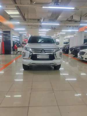 Jual bekas DP 35JT Pajero sport Dakar AT 2023 Low km DP 40JT,lokasi di Jakarta Barat