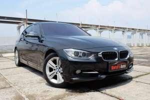Jual bekas DP 40 Juta BMW 320i Sport F30 Pre LCI 2015,lokasi di Tangerang Selatan Kota