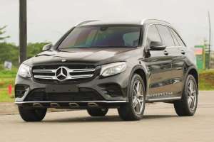 Jual bekas DP 53jt Mercedes Benz GLC200 AMG 2018,lokasi di Jakarta Timur