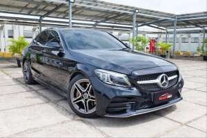 Jual bekas DP 55 Juta Mercedes Benz C 300 AMG Line 2.0 2019 Panoramic Sunroof,lokasi di Tangerang Selatan Kota