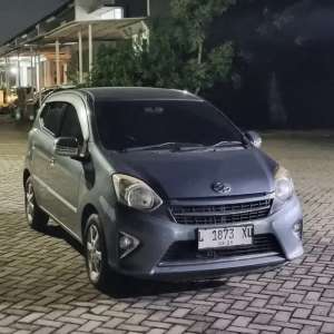 Jual bekas Dp 5Jt Toyota Agya G Manual 2014 Mt,lokasi di Surabaya Kota