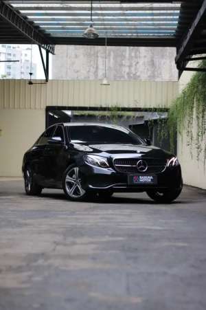 Jual bekas DP 80 JTMERCEDES BENZ E200 AVANTGARDE 2018,lokasi di Jakarta Selatan