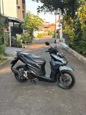 Jual bekas DP MULAI 3.1 JUTAA VARIO 150 LED OLD 2017,lokasi di Jakarta Barat