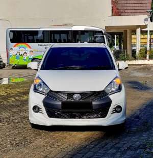 Jual bekas DP ONLY 20JTDAIHATSU SIRION RS 1.3 AT TH 2017,lokasi di Jakarta Selatan