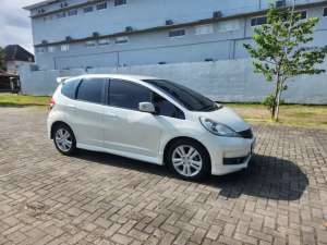 Jual bekas DP15JT JAZZ RS AT ISTMW,lokasi di Sleman Kab.