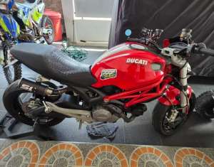 Jual bekas Ducati monster 796,lokasi di Banjarbaru Kota