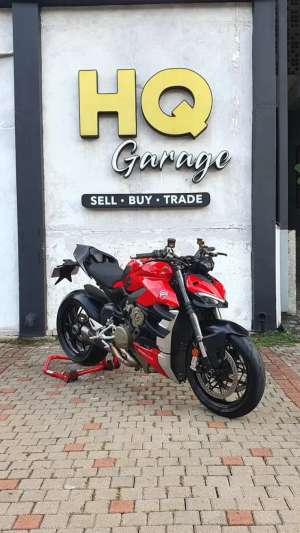 Jual bekas Ducati Street Fighter V4 2020,lokasi di Surabaya Kota