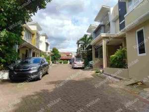 Dujual Rumah Siap Huni Dalam Cluster Di Pondok Kelapa Jakarta Timur lokasi di Jakarta Timur, tersedia melalui melalui situs Olx