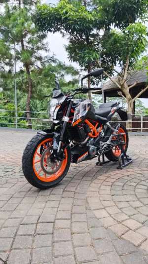 Jual bekas Duke 250 ABS 2017 Low Km dan Terawat,lokasi di  ,Bandung Kota