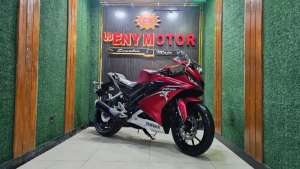 Jual bekas ENY MOTOR - READY YAMAHA R15 V3 155 TAHUN 2017 RED,lokasi di  ,Sidoarjo  Kab.
