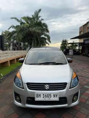 Jual bekas Ertiga GX 2014 Manual Silver,lokasi di Sidoarjo  Kab.