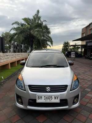 Jual bekas ERTIGA GX 2014 Silver,lokasi di Malang Kota