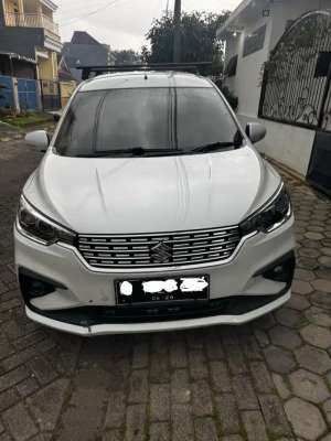 Jual bekas Ertiga putih GX 2021,lokasi di Malang Kota